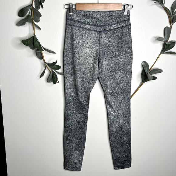 Nike Patterned Leggings LAST CALL - Picture 4 of 5